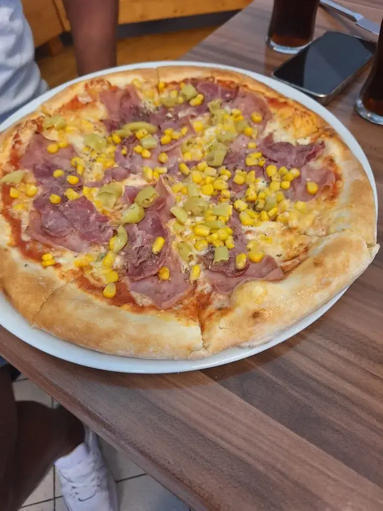 TONI PIZZERIA&KEBAP_Drasenhofen_slider_image_3