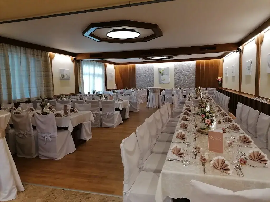 Gasthaus Powisch restaurant à Brunn an der Wild