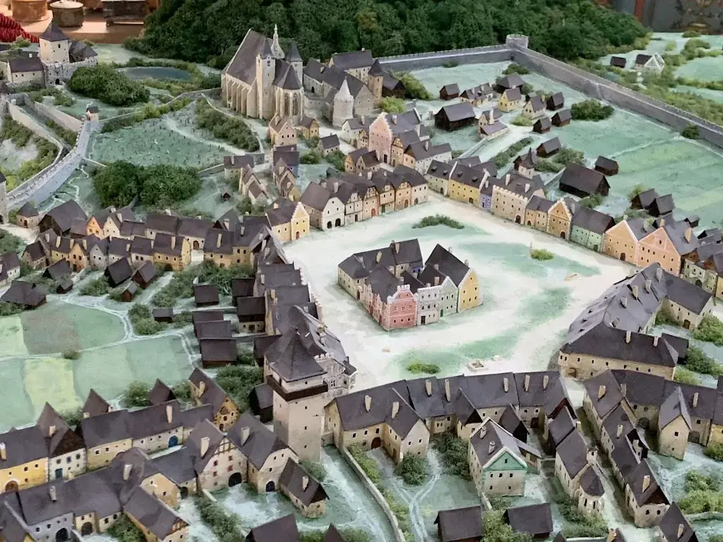 Marius Starcke_Die Kramerey_Eggenburg_review