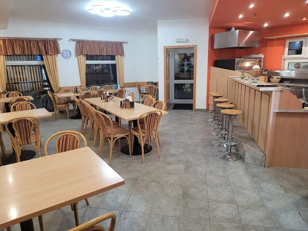 SEFA`S Pizza und Burgerhaus_Eggenburg_slider_image_1