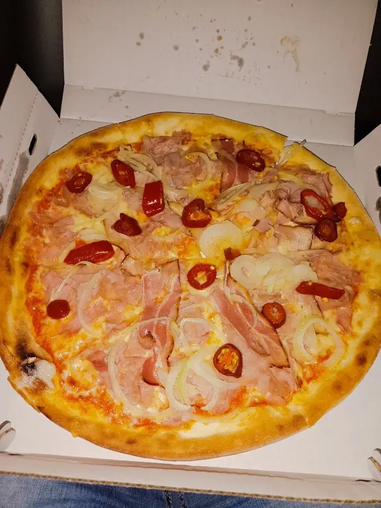 Roland Taurer_Eggenburger Pizzaservice_Eggenburg_recensione