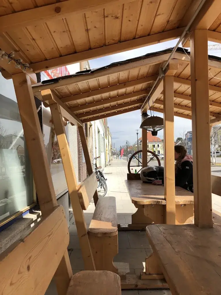 Michael Kaloumenos_Schnitzelmann_Ebreichsdorf_review