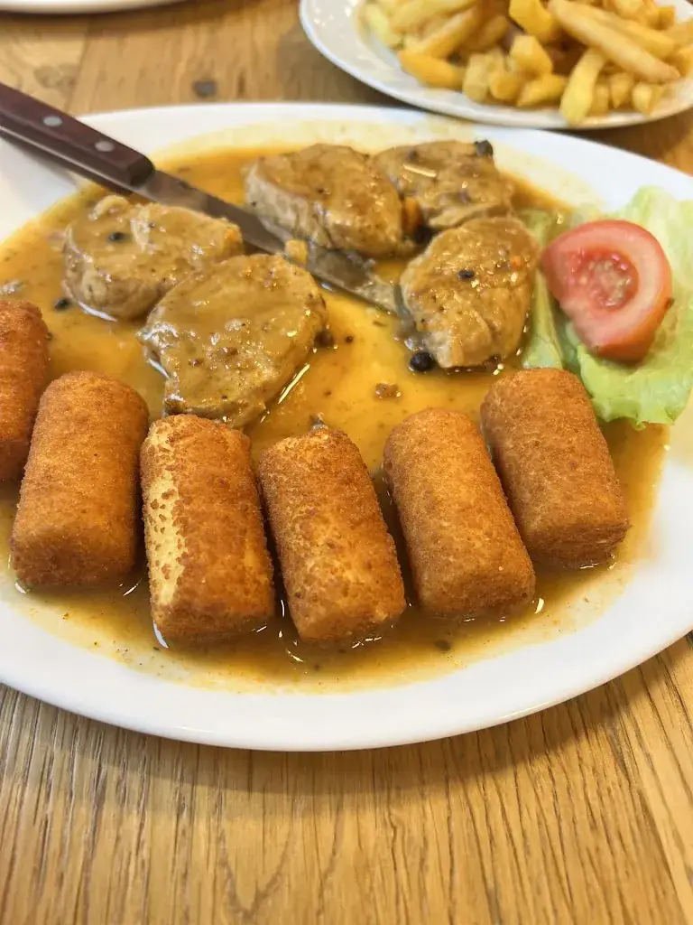 Harald Wrede_Heuriger Fam.Heiling_Ebreichsdorf_avis