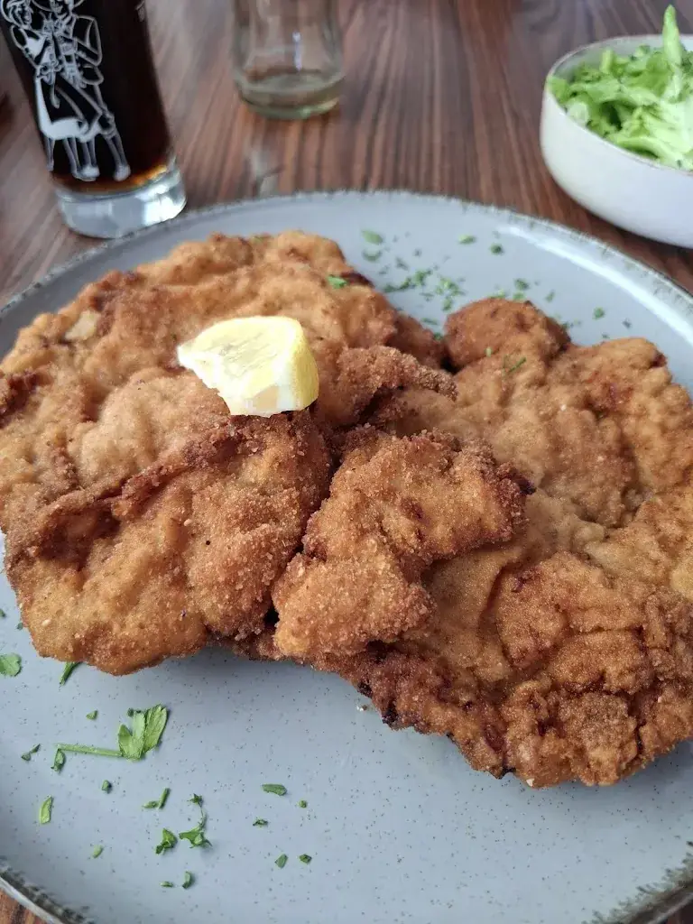 Andreas W._Hermann's Schnitzelhütte_Gattendorf_review