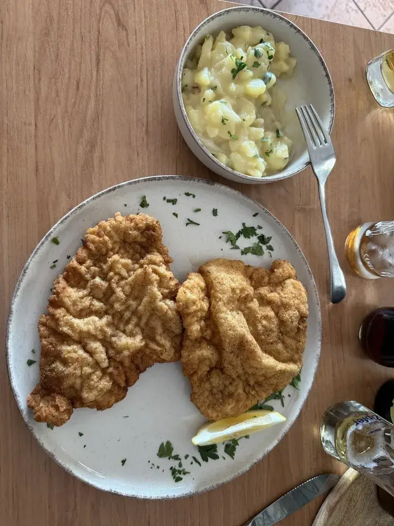 Hermann's Schnitzelhütte ristorante a Gattendorf