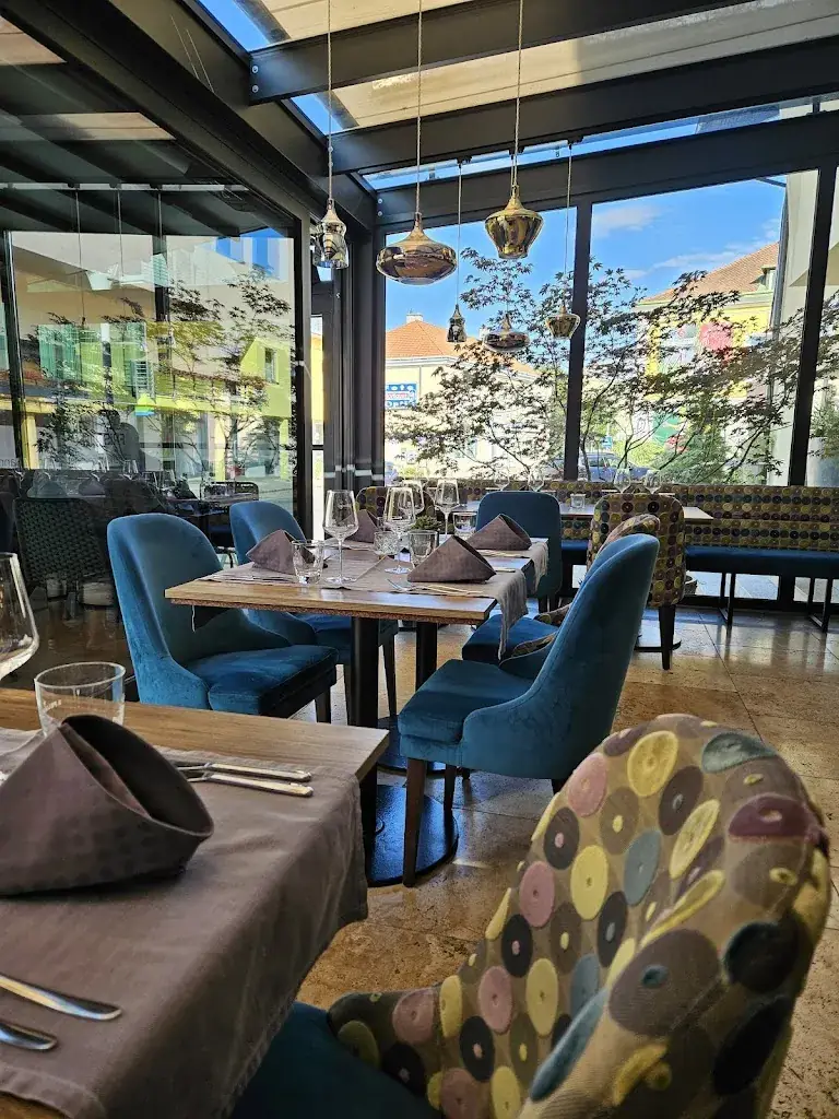 Bevanda Restaurant & Bar restaurant à Enzenreith