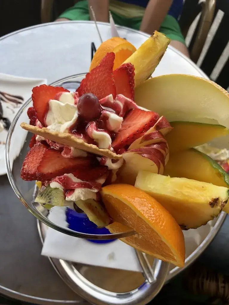 R._Eissalon Ice Dream_Eggendorf_avis