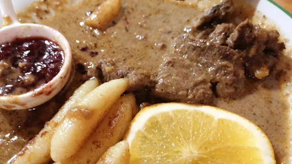 Viktória Anna Kovács_Heuriger Weinbau Pflüger_Enzersdorf an der Fischa_recensione