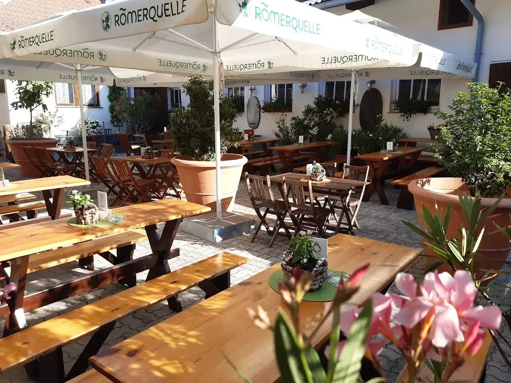 Heuriger Weinbau Pflüger_Enzersdorf an der Fischa_slider_image_1