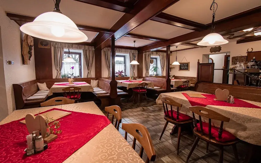 Kirchenwirt Ernsthofen Michaela Heigl_Ernsthofen_slider_image_3