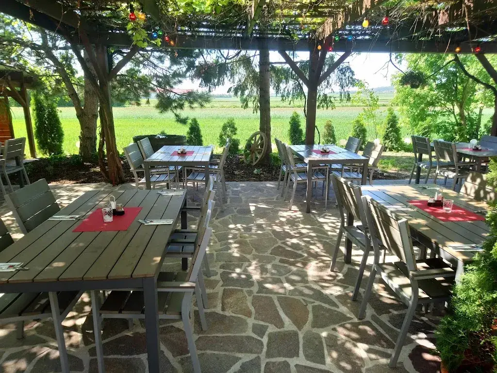 Heurigenrestaurant Wiesinger_Enzersfeld_slider_image_1