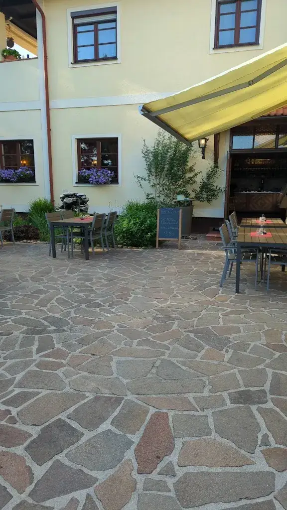 Heurigenrestaurant Wiesinger_Enzersfeld_slider_image_2