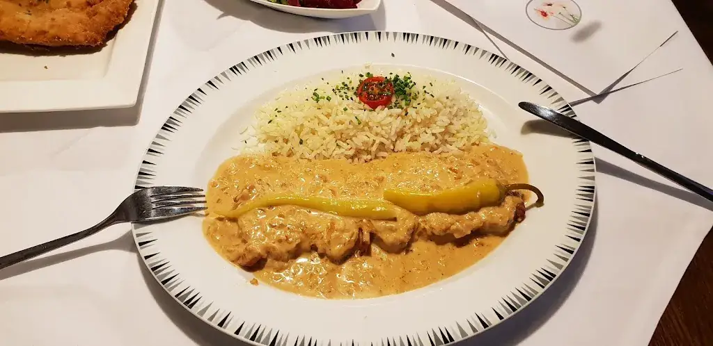 Apig Kalajian_Die Landwirtin._Ernstbrunn_avis