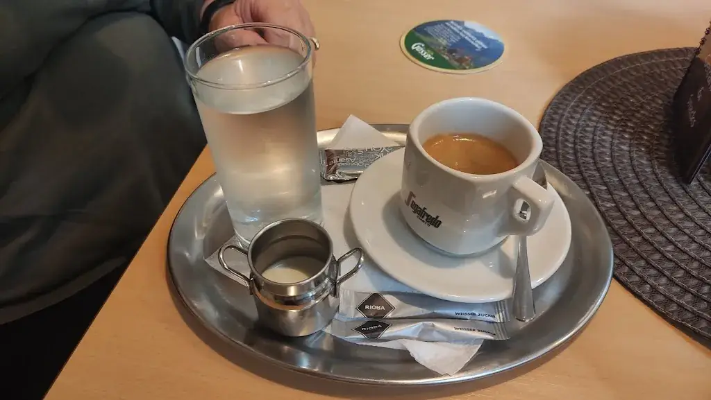 Zdenko Babel_Burgcafé_Feistritz am Wechsel_review