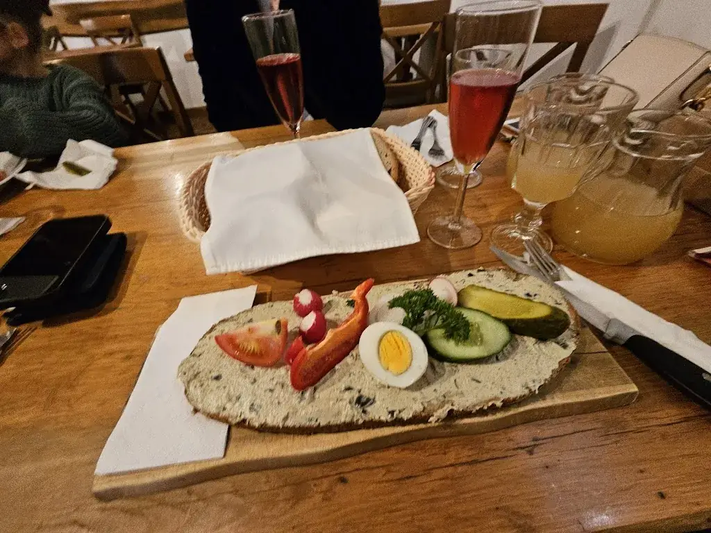 Mondschein Buschenschank_Güssing_slider_image_3