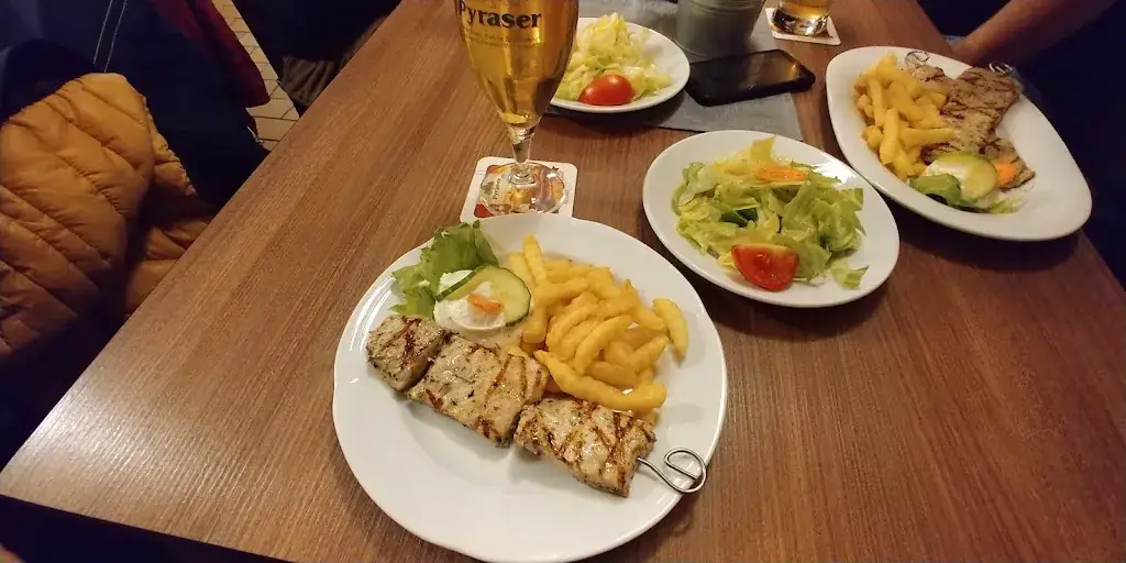 Bobi_Taverna Ela Mesa_Eschenau_avis