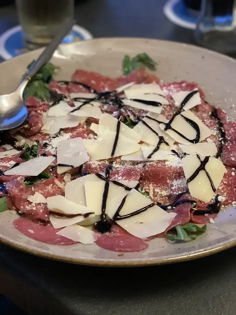 Laura_Ristorante Pizzeria Capri_Eschenau_avis