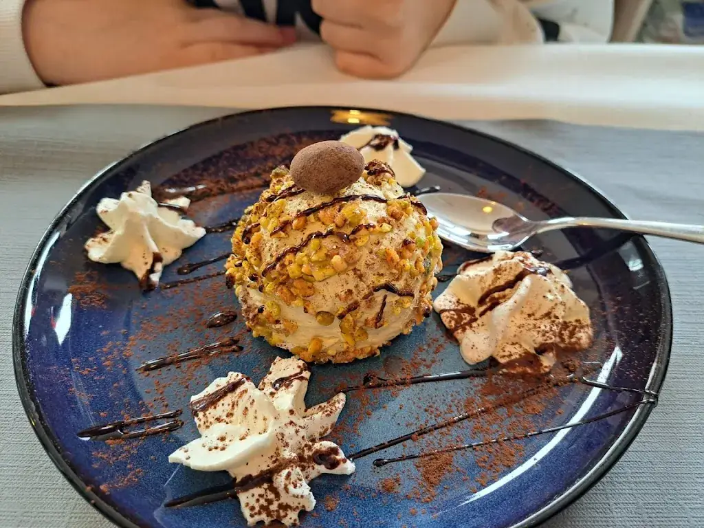 Ancuta Valentina_Pizzeria O Sole mio_Eschenau_avis