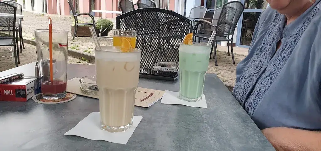 Jedermanns Café Bistro Bar_Eschenau_slider_image_3