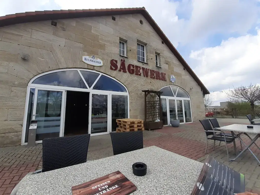 Sägewerk Eckental restaurant à Eschenau