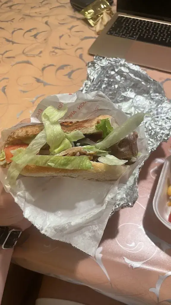 Joseph Schröfl_Qebap BBQ Grill_Felixdorf_avis