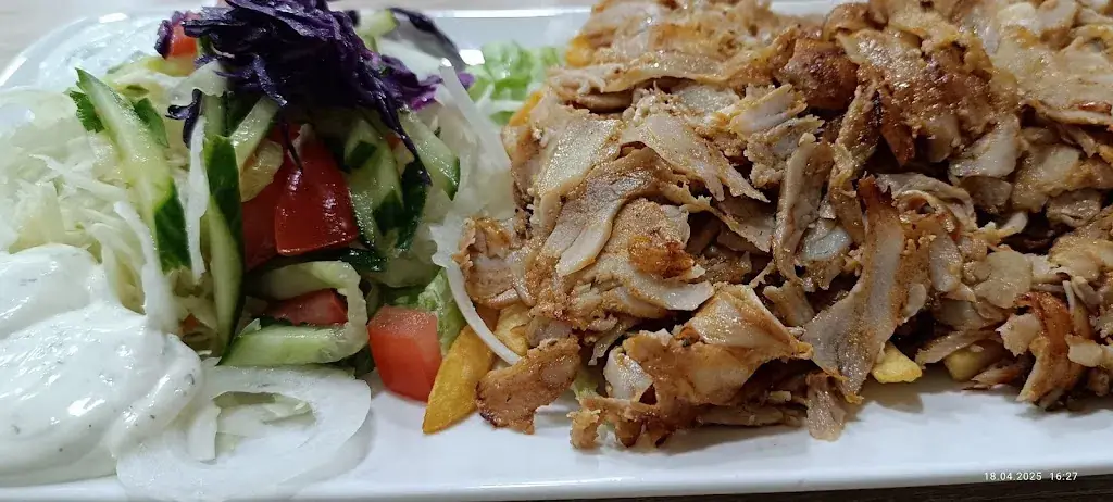 KOC Pizza Kebap Grill_Felixdorf_slider_image_3