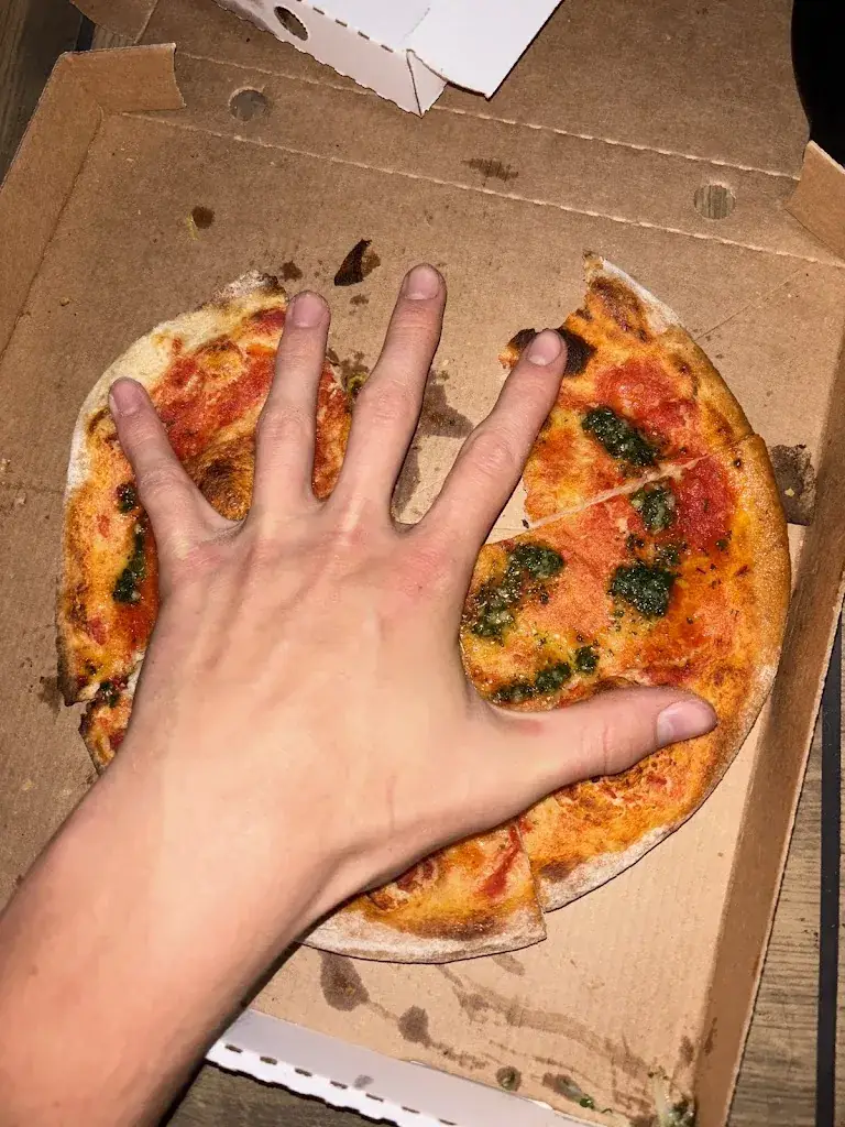 Daniel Gabler_Ristorante Pizzeria Laguna Blues_Falkenstein_avis