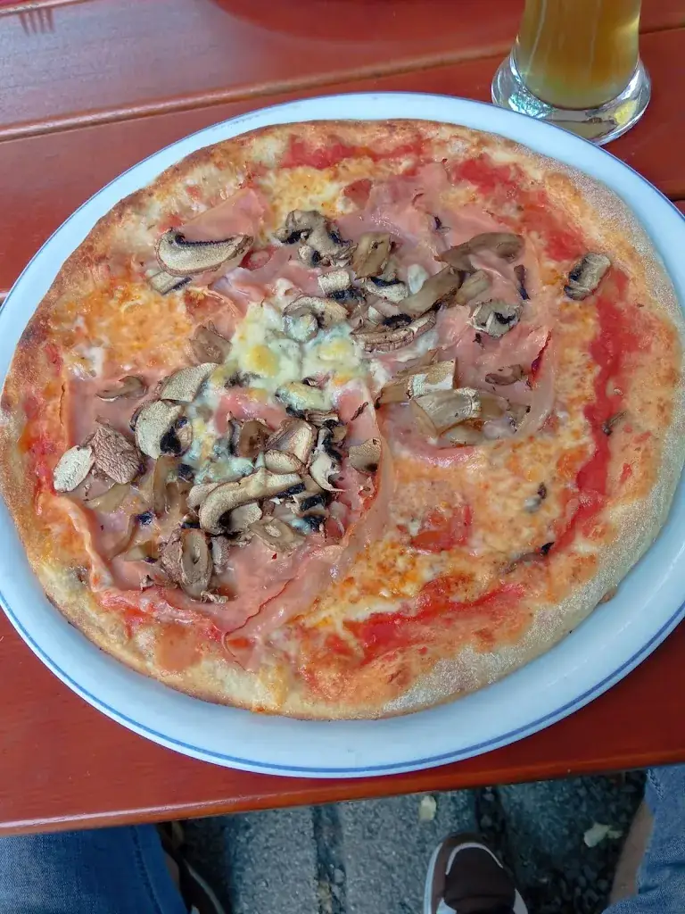 Christian Weber_Ristorante Pizzeria Laguna Blues_Falkenstein_avis