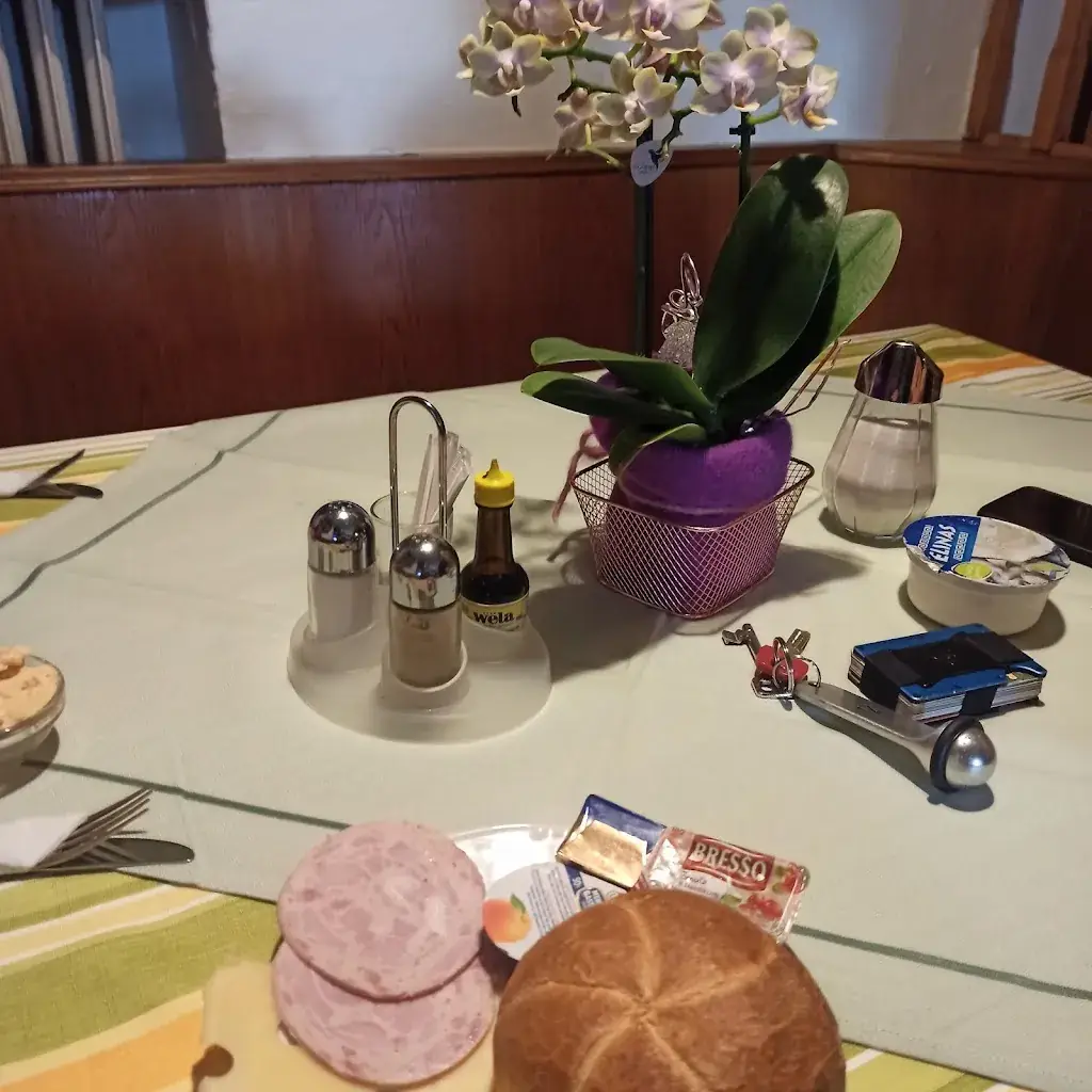 Barbara Friedl_Gasthof Zur Post_Falkenstein_avis