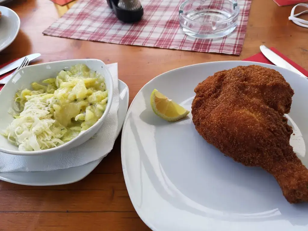 Alisa Kittirattanaporn_Edi's - Imbiss Stüberl & Catering_Fischamend-Markt_review