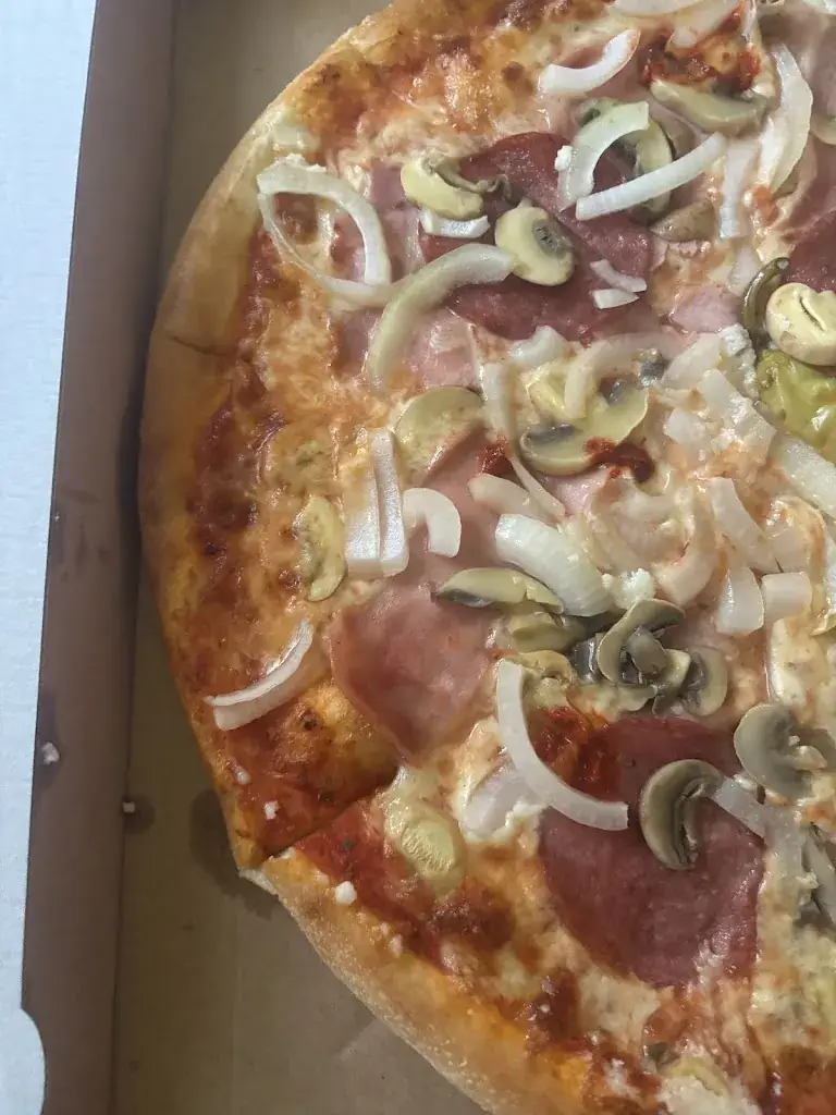 Jackie M_Pizza Turm_Fischamend-Markt_recensione