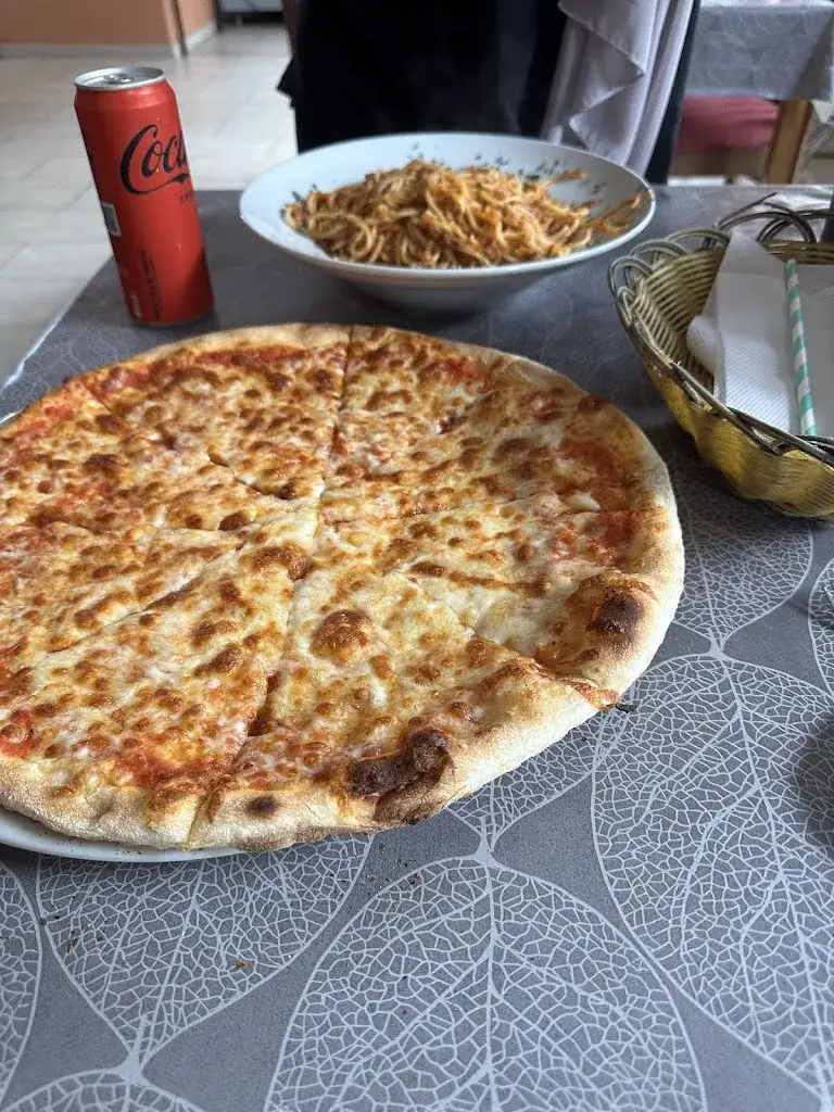 Saleh Al-Sulaimi_Pizza Turm_Fischamend-Markt_recensione