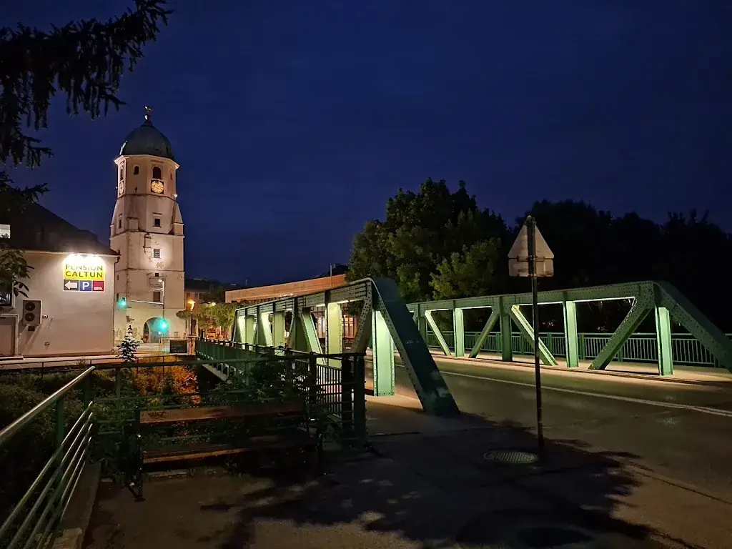 Timothy Keebler_Frühstückspension Caltun in Fischamend_Fischamend-Markt_recensione