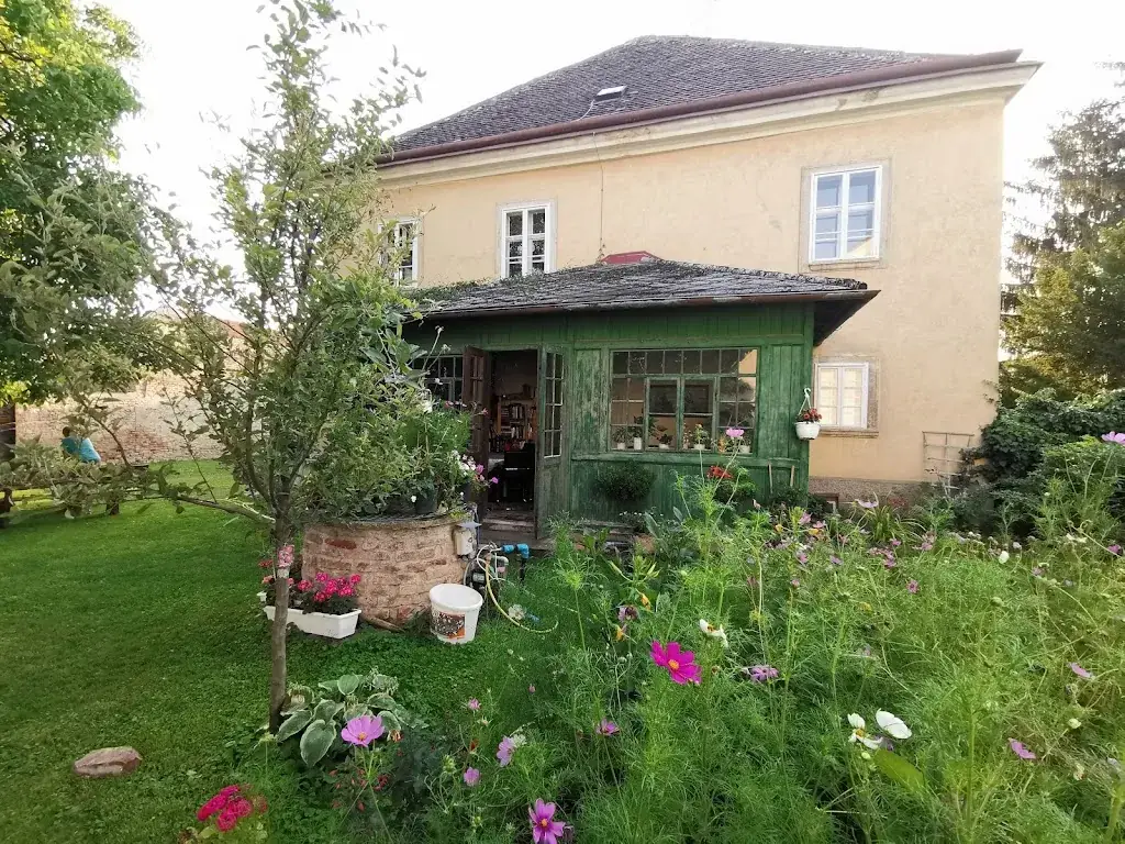 Frühstückspension Caltun in Fischamend ristorante a Fischamend-Markt