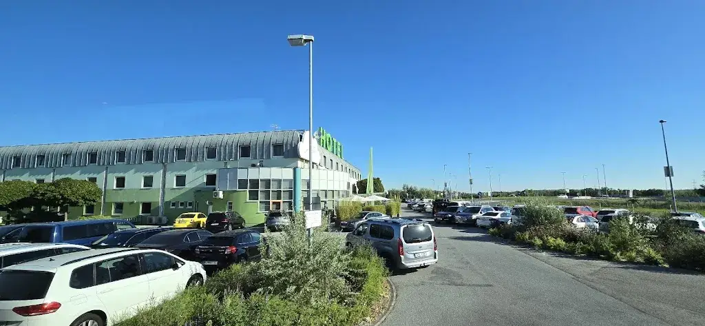 Garam Lee_LifeHotel Vienna Airport_Fischamend-Markt_review