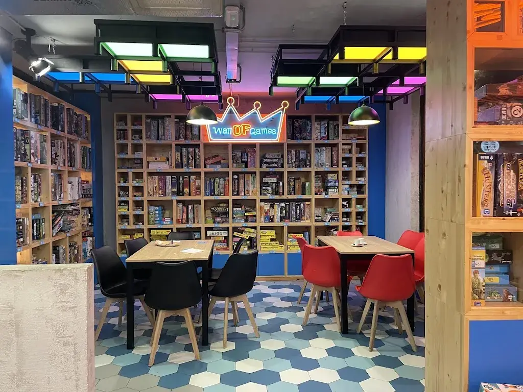 Shereen Abdel Fatah_Six Board Game Cafe_Gaming_avis