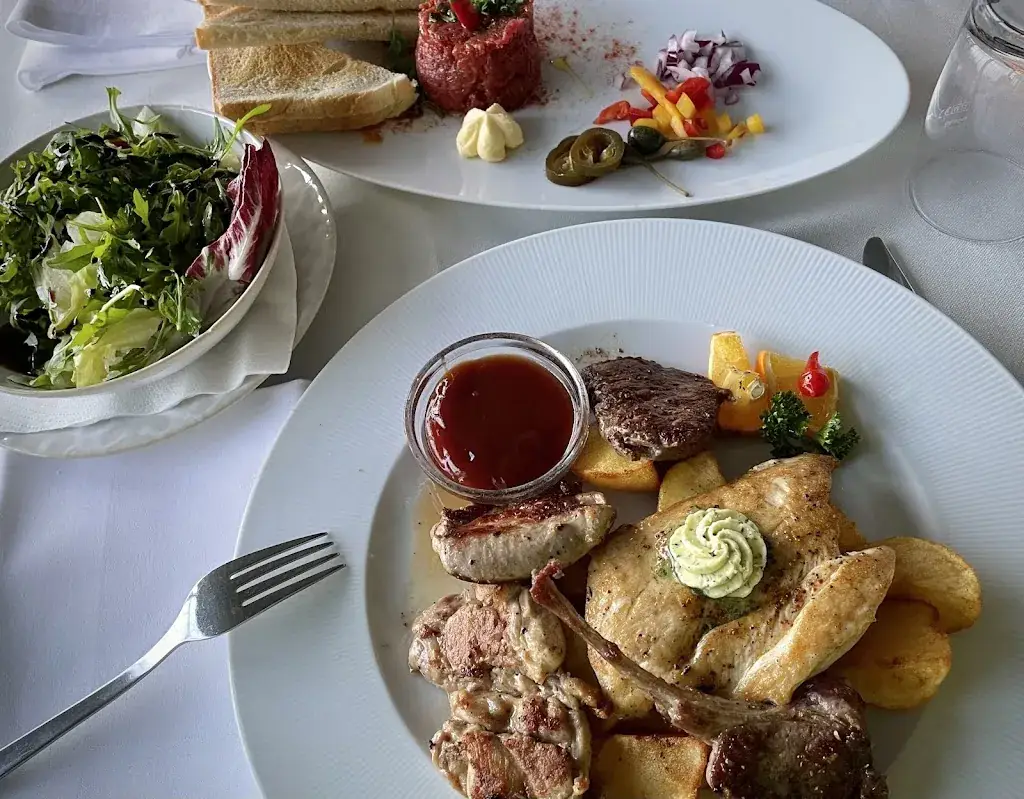 Zeyrox_Panorama Restaurant Mödling [Wegen Umbau vorübergehend geschlossen]_Gaaden_recensione