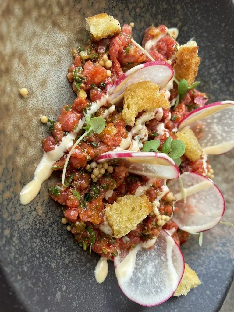 Jonathan Rugna_GOZZO by LATE_Furth bei Göttweig_avis