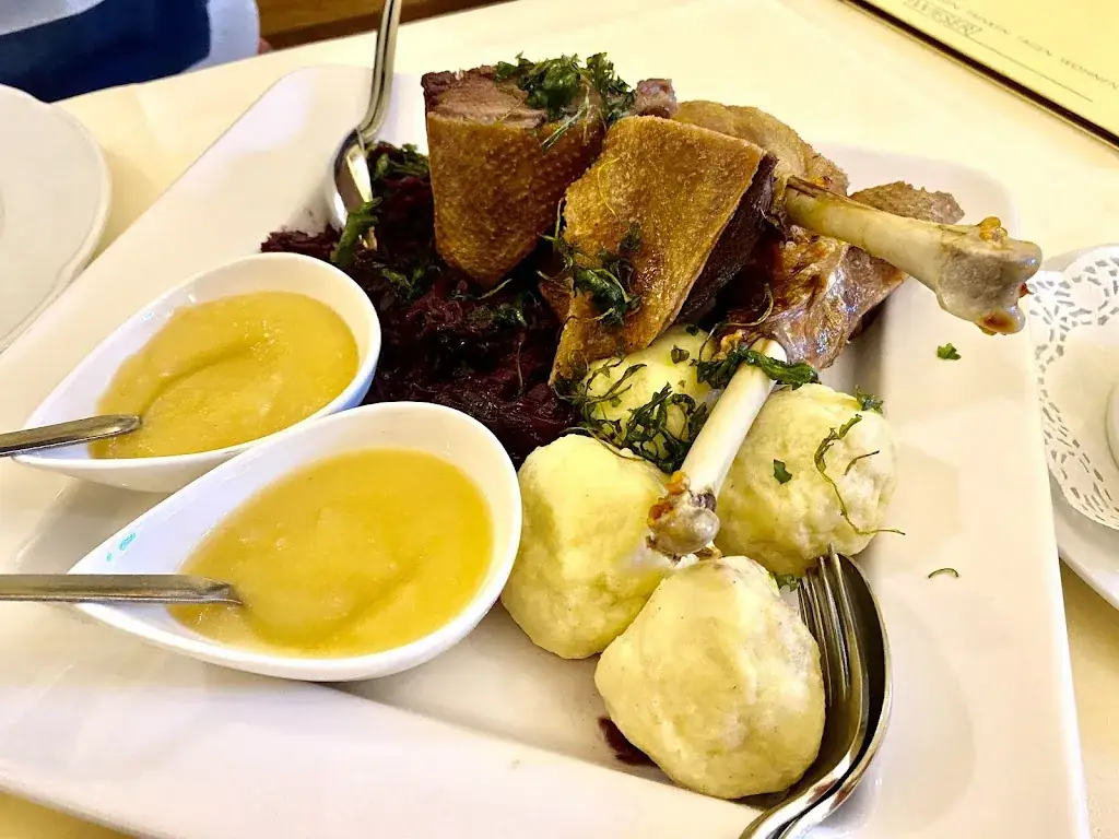 Menu_Hotel & Restaurant Knappenstöckl_Halbturn_imagen_7