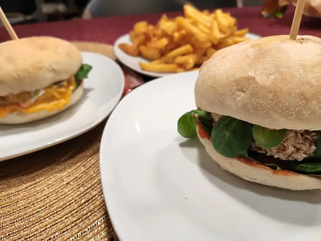 Menu_Cafe Restaurant Adrienn | Geburtstagsfeier | Hochzeit | Essen bestellen Wiener Neustadt | Geburtstag feiern Wiener Neustadt_Frohsdorf_immagine_9