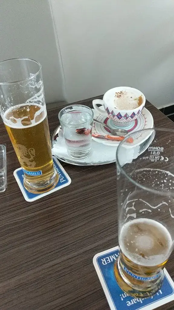 Kaloyan Todorov_Cafe Restaurant Adrienn | Geburtstagsfeier | Hochzeit | Essen bestellen Wiener Neustadt | Geburtstag feiern Wiener Neustadt_Frohsdorf_recensione