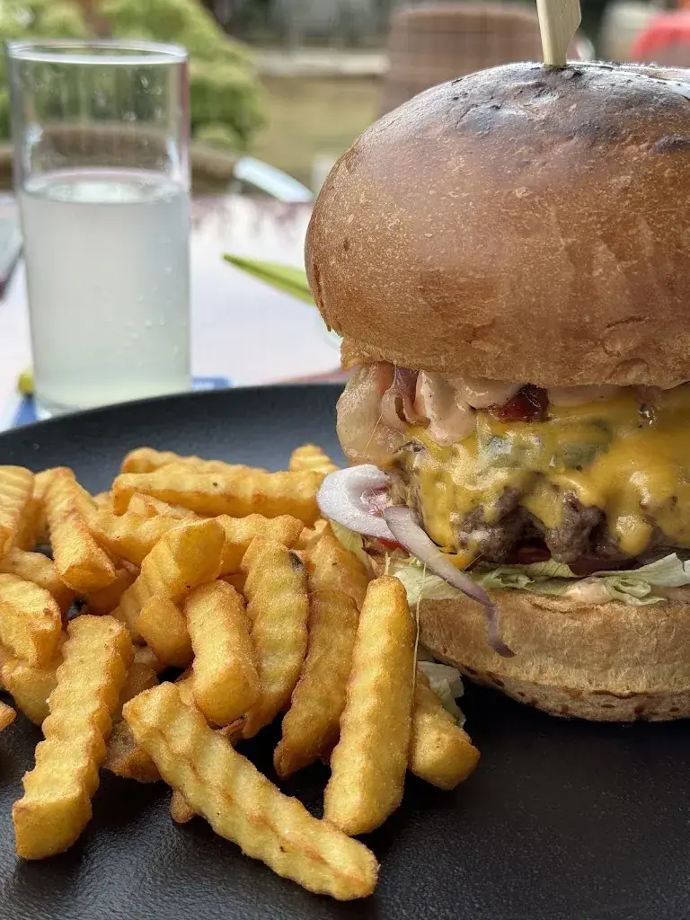 Cafe Restaurant Adrienn | Geburtstagsfeier | Hochzeit | Essen bestellen Wiener Neustadt | Geburtstag feiern Wiener Neustadt_Frohsdorf_slider_image_3