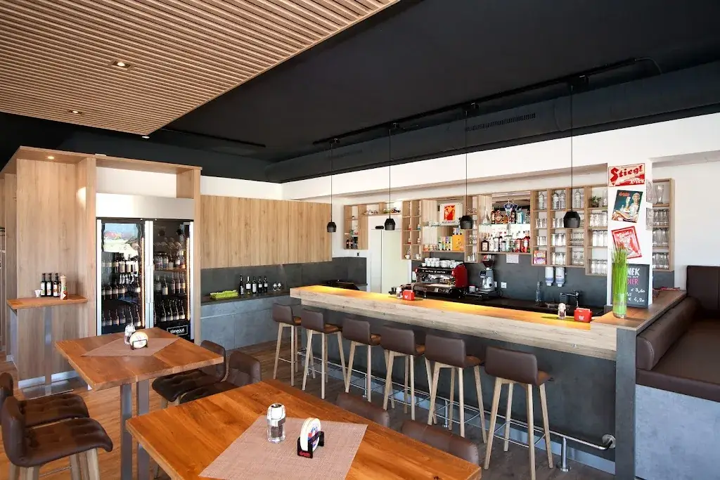 timeout 2.2 restaurant_Frohsdorf_slider_image_1