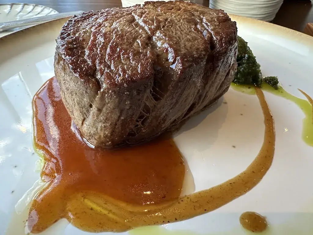 Wolfgang Schubert_Das Markthof_Frohsdorf_recensione