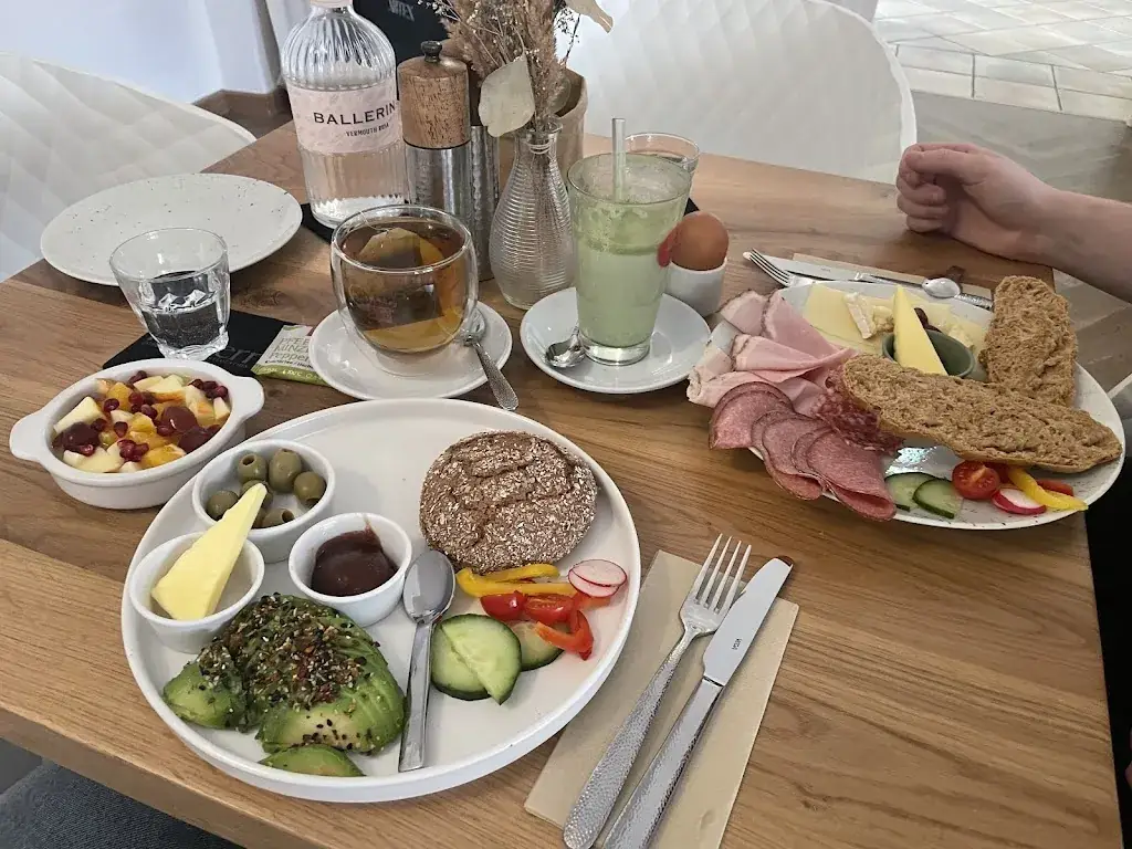 Pia-Jasmin Watzinger_Das Freiherr - Schlosscafe & Eventlocation_Frohsdorf_review