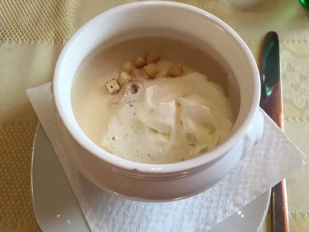 Thomas H_Stoafeldstubn_Frohsdorf_recensione