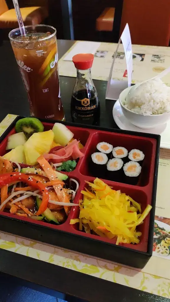 Nora Wilfing_Krone Wok & Grill Restaurant_Gänserndorf_avis