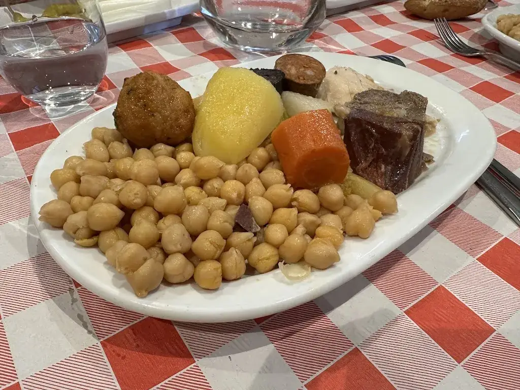 SML13 (Moochie)_Restaurante Pancipelao_Geras_avis