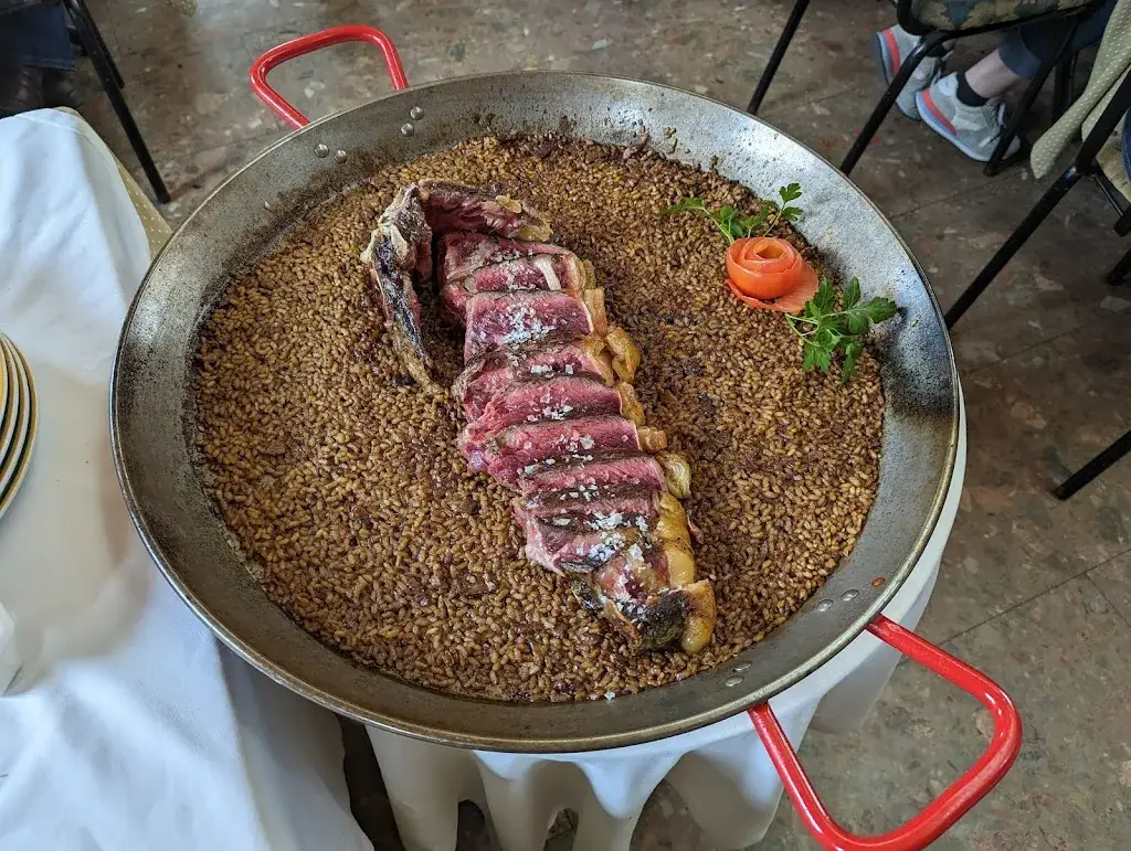 Víctor Prieto_Restaurante Entrepeñas_Geras_avis