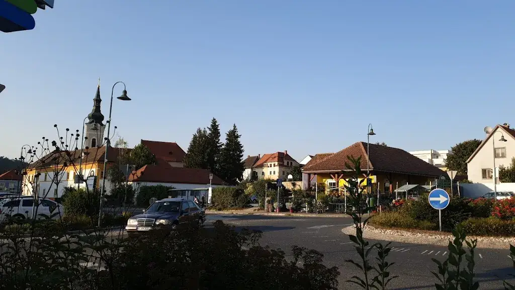 WST-FX 'Fx.Grammatik' SniperEntries “SniperTradesFx”_Conny's Cafe_Gars am Kamp_recensione